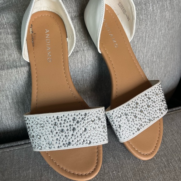 Super cute comfy white sparkly sandals - Picture 3 of 3